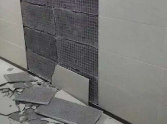 弥渡瓷砖空鼓维修公司分享下弥渡墙砖松动维修的知识